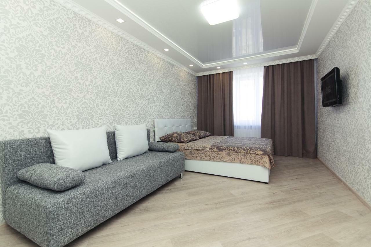 Luxury Apart-Hotel On Kondrateva Street Sumy Esterno foto
