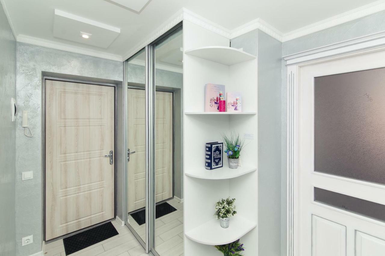 Luxury Apart-Hotel On Kondrateva Street Sumy Esterno foto