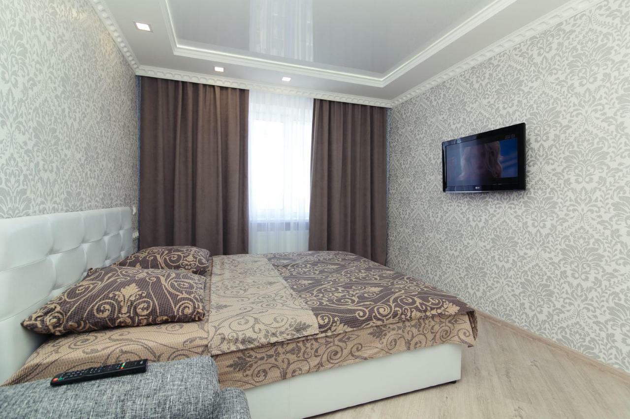 Luxury Apart-Hotel On Kondrateva Street Sumy Esterno foto
